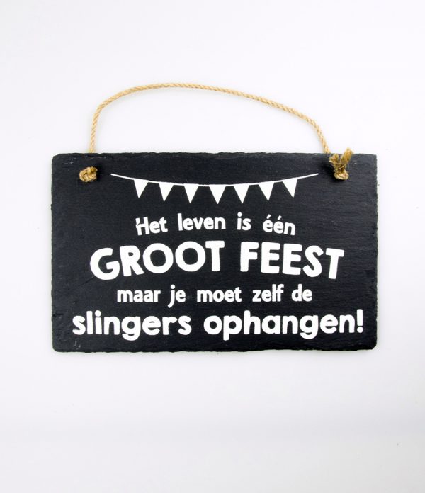 Stone Slogan - Slingers ophangen