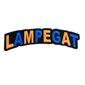 Strijkembleem Lampegat tekst boog